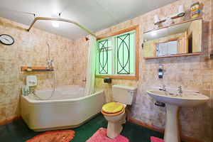 Photo 7- click for photo gallery